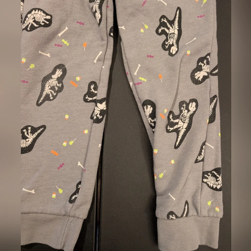 Cat & Jack Toddler Boy Halloween Dino Shirt & Pant Set in Size 4T